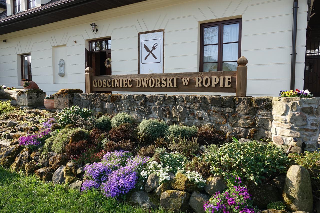 Gosciniec Dworski W Ropie - Pokoje Goscinne Ropa Экстерьер фото